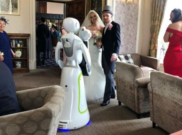 Робот фотограф на вашу свадьбу