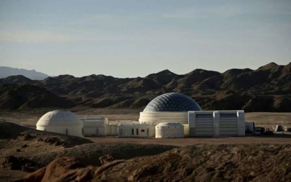 В китайской пустыне построили марсианскую базу для детей